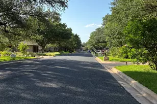203 Oakwood Dr, Georgetown, TX 78628 - Photo 28