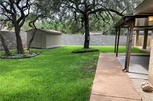 203 Oakwood Dr, Georgetown, TX 78628 - Photo 24
