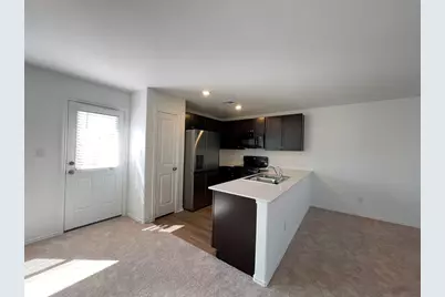 101 Hellcats Way, Jarrell, TX 76537 - Photo 4