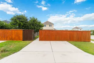 436 Spiny Lizard Ln, San Marcos, TX 78666 - Photo 32
