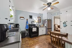 621 S Main St, Lockhart, TX 78644 - Photo 10