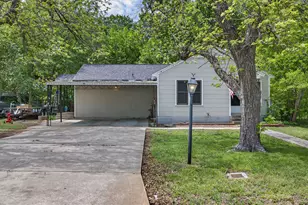 621 S Main St, Lockhart, TX 78644 - Photo 6