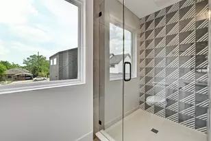 2308 Maxwell Ln, Austin, TX 78741 - Photo 10