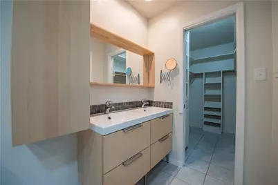 2902 Silverleaf Drive, Austin, TX 78757 - Photo 16