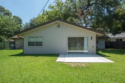 2902 Silverleaf Drive, Austin, TX 78757 - Photo 28
