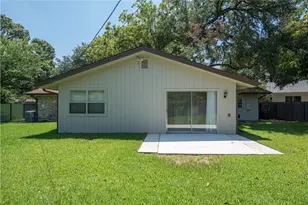 2902 Silverleaf Dr, Austin, TX 78757 - Photo 28