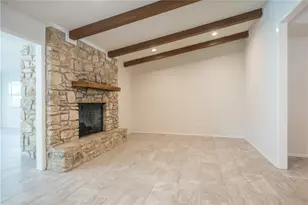 2902 Silverleaf Dr, Austin, TX 78757 - Photo 4