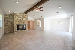 2902 Silverleaf Dr, Austin, TX 78757 - Photo 10