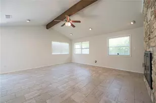 2902 Silverleaf Dr, Austin, TX 78757 - Photo 12