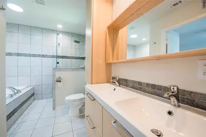 2902 Silverleaf Drive, Austin, TX 78757 - Photo 18