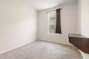 201 Katie Elder Dr, Jarrell, TX 76537 - Photo 18