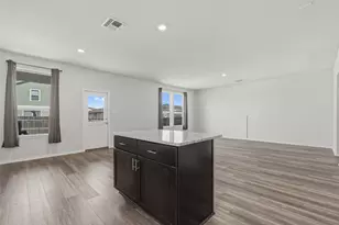 201 Katie Elder Dr, Jarrell, TX 76537 - Photo 6