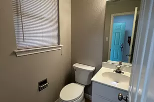 2906 Kestrel Dr, Austin, TX 78745 - Photo 10