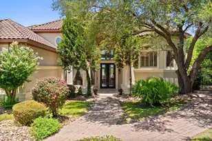 2901 Cliff Pt, Spicewood, TX 78669 - Photo 2