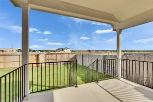 13709 Tucker Hedge Pass, Elgin, TX 78621 - Photo 12