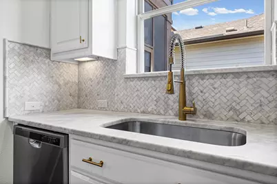 1518 Frontier Valley Drive, Austin, TX 78741 - Photo 14