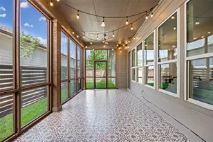 1518 Frontier Valley Dr, Austin, TX 78741 - Photo 8