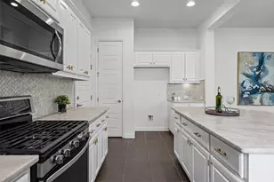 1518 Frontier Valley Dr, Austin, TX 78741 - Photo 10