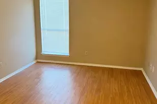 811 Lexington Rd, Elgin, TX 78621 - Photo 8