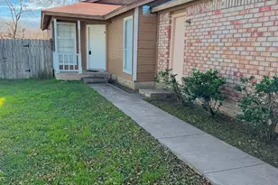 811 Lexington Rd, Elgin, TX 78621 - Photo 1