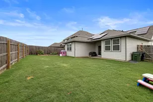 142 Prairie Falls Drive, Hutto, TX 78634 - Photo 22