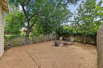 805 Main Street, Bastrop, TX 78602 - Photo 36