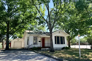 404 Normandy St, Austin, TX 78745 - Photo 2