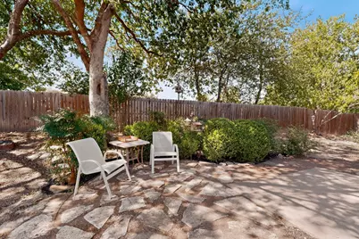 906 Hollow Trail Court, Round Rock, TX 78664 - Photo 32