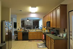 402 Las Colinas Dr, Leander, TX 78641 - Photo 8