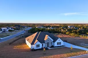 204 Rusty Colt, Liberty Hill, TX 78642 - Photo 2