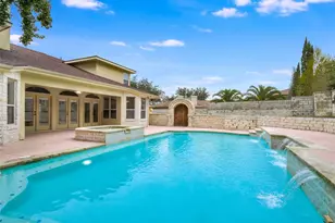 1014 Challenger, Lakeway, TX 78734 - Photo 2