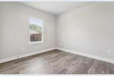 412 Persimmon Street, Bastrop, TX 78602 - Photo 20