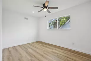 2104 Malvern Hill Dr, Austin, TX 78745 - Photo 36