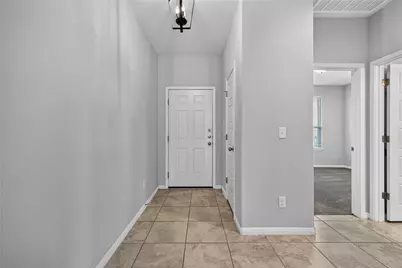 324 E Broade Street, Leander, TX 78641 - Photo 2