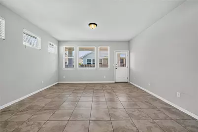 324 E Broade Street, Leander, TX 78641 - Photo 6