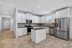 324 E Broade St, Leander, TX 78641 - Photo 4