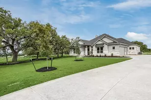 3109 Honeywood Dr, Leander, TX 78641 - Photo 4