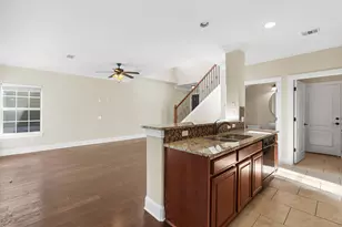 6715 Windrift Way Way, Austin, TX 78745 - Photo 12