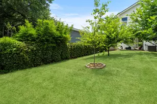 1705B Perez St, Austin, TX 78721 - Photo 26