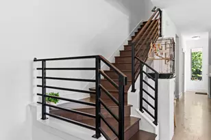 1705B Perez St, Austin, TX 78721 - Photo 12