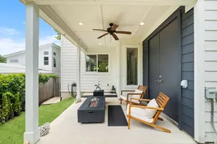 1705B Perez St, Austin, TX 78721 - Photo 22