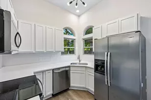 605 Hawthorne Ln, Round Rock, TX 78664 - Photo 20