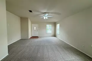 113 Salado Dr, Kyle, TX 78640 - Photo 4