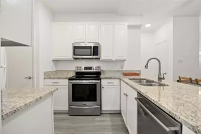 806 W 24th Street #213, Austin, TX 78705 - Photo 6
