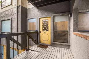 806 W 24th St, Austin, TX 78705 - Photo 2