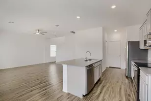 125 Guardian Angel Ct, Jarrell, TX 76537 - Photo 6