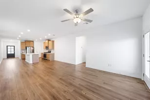 751 Papaya Dr, Buda, TX 78610 - Photo 4