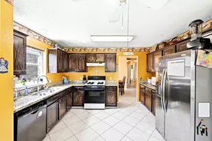 6412 Colton-Bluff Springs Rd, Austin, TX 78744 - Photo 10