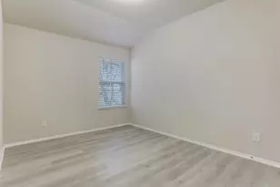 3902 Crockett Ave, Lago Vista, TX 78645 - Photo 10