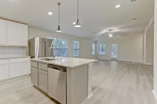 3902 Crockett Ave, Lago Vista, TX 78645 - Photo 4